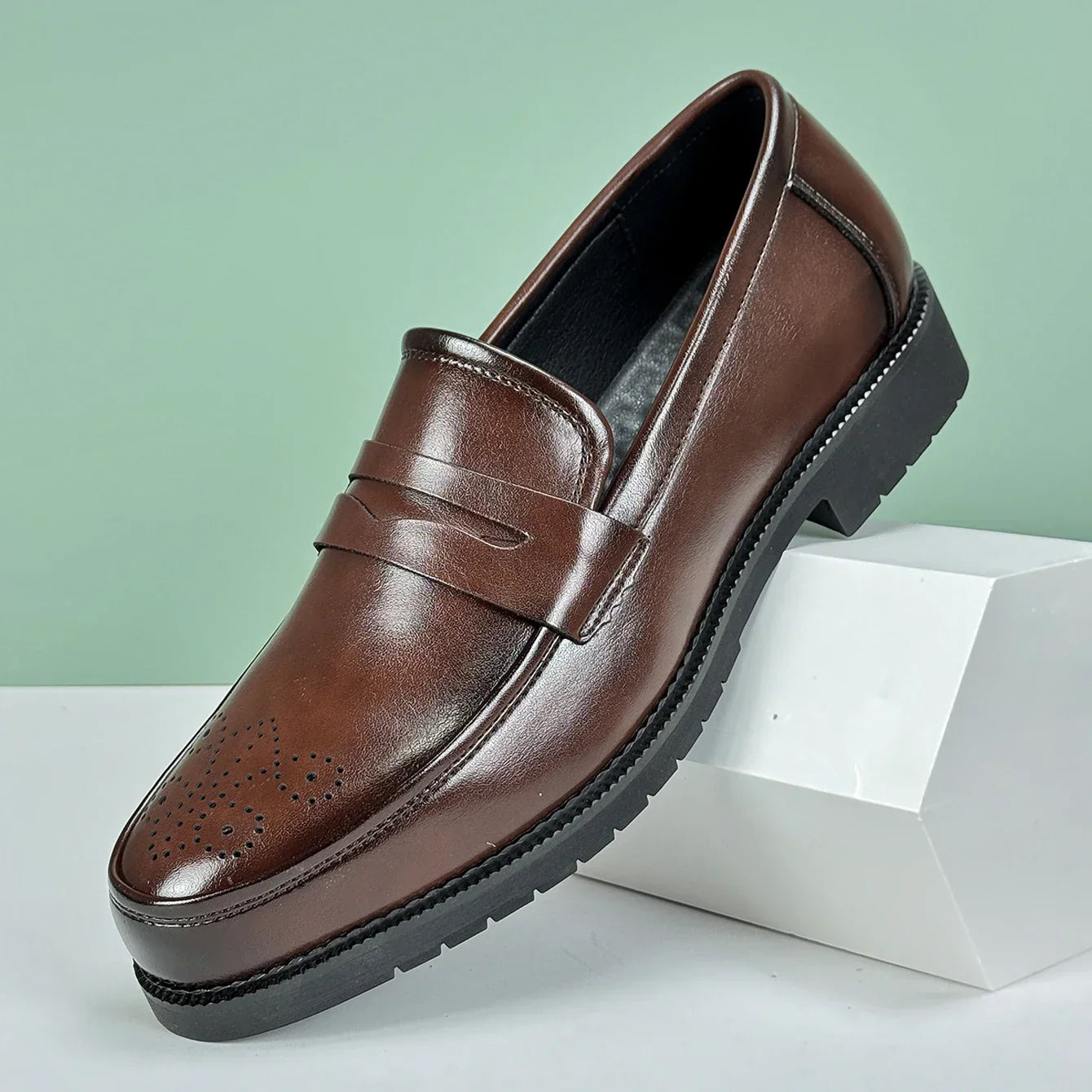 Elliot British Style Leather Loafer