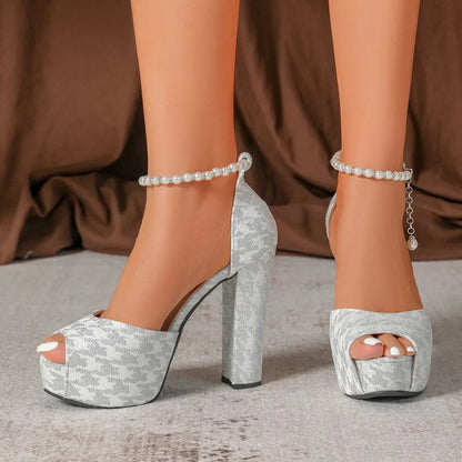 Carmen Perla Sandals