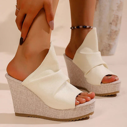 Valeria Platform Sandal